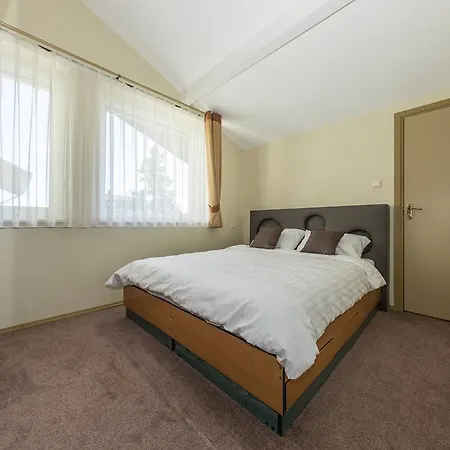 Medziotoju Kiemelis Guest house