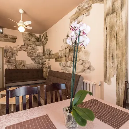 Guest house Medziotoju Kiemelis 3*