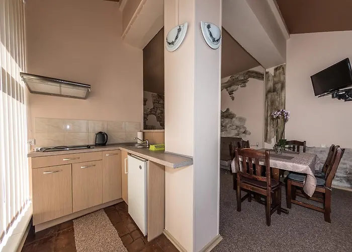 Medziotoju Kiemelis Гостьовий будинок